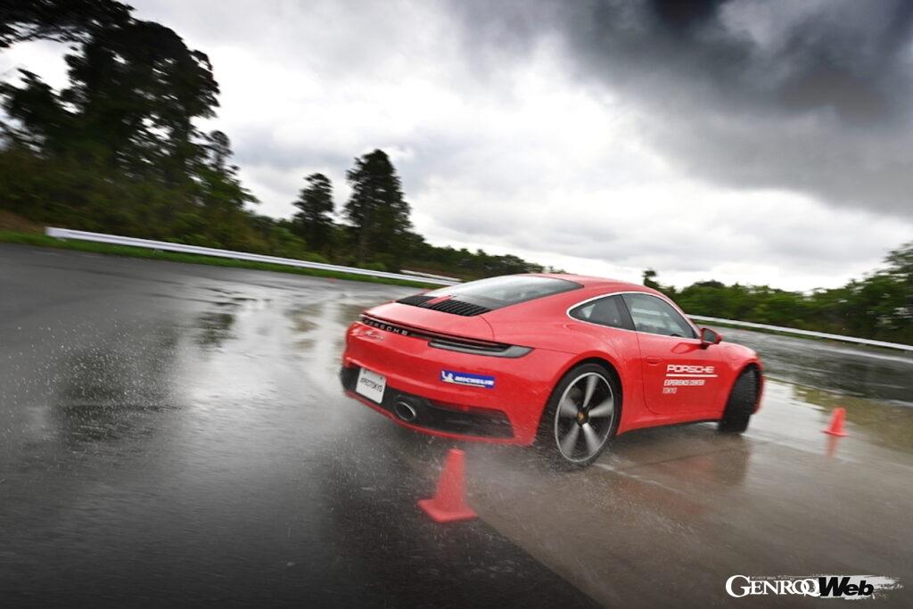 ポルシェ・エクスペリエンスセンター東京に、不安定なドライビング・コンディションをマスターできる「G-Forceプログラムが追加された。