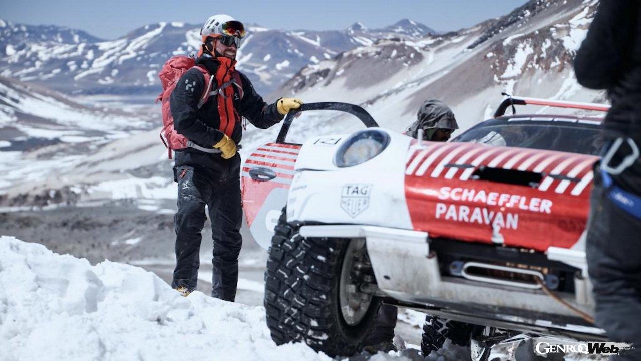 3回目のチャレンジで、自動車による標高世界新記録「6734m」を達成したポルシェ 911。