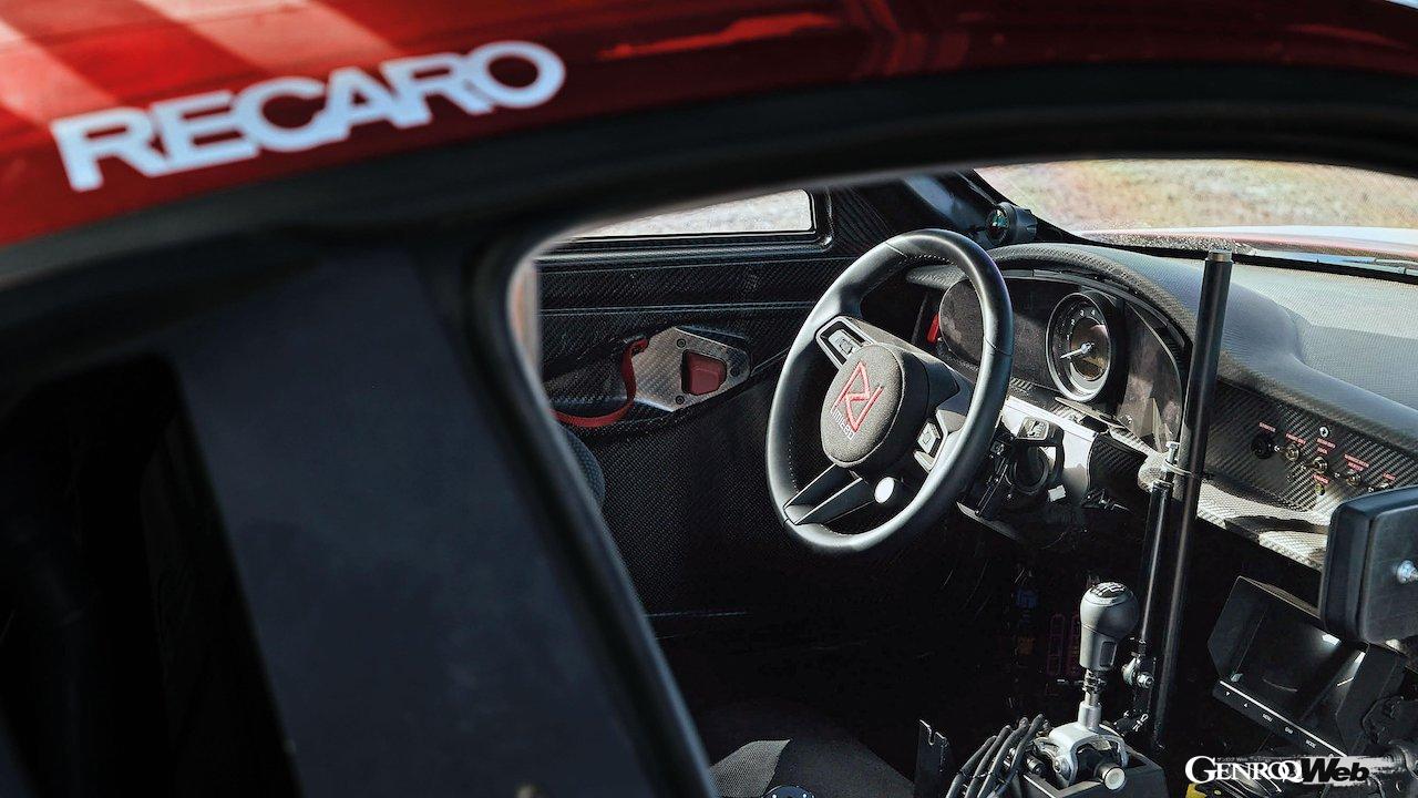 3回目のチャレンジで、自動車による標高世界新記録「6734m」を達成したポルシェ 911。