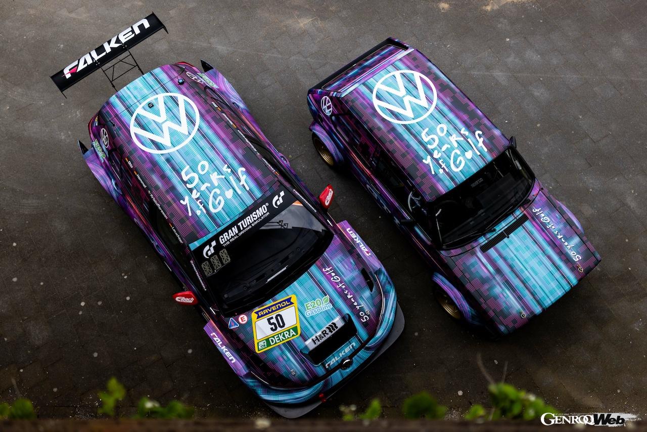 レーシング仕様の「ゴルフ GTI クラブスポーツ24h」と初代「フォルクスワーゲン ゴルフ GTI」。
