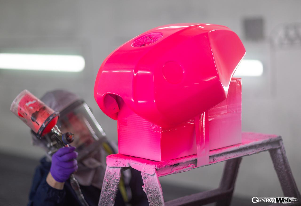 クラシカルなフォルムを持つ「BMW R20 コンセプト」の製作工程。