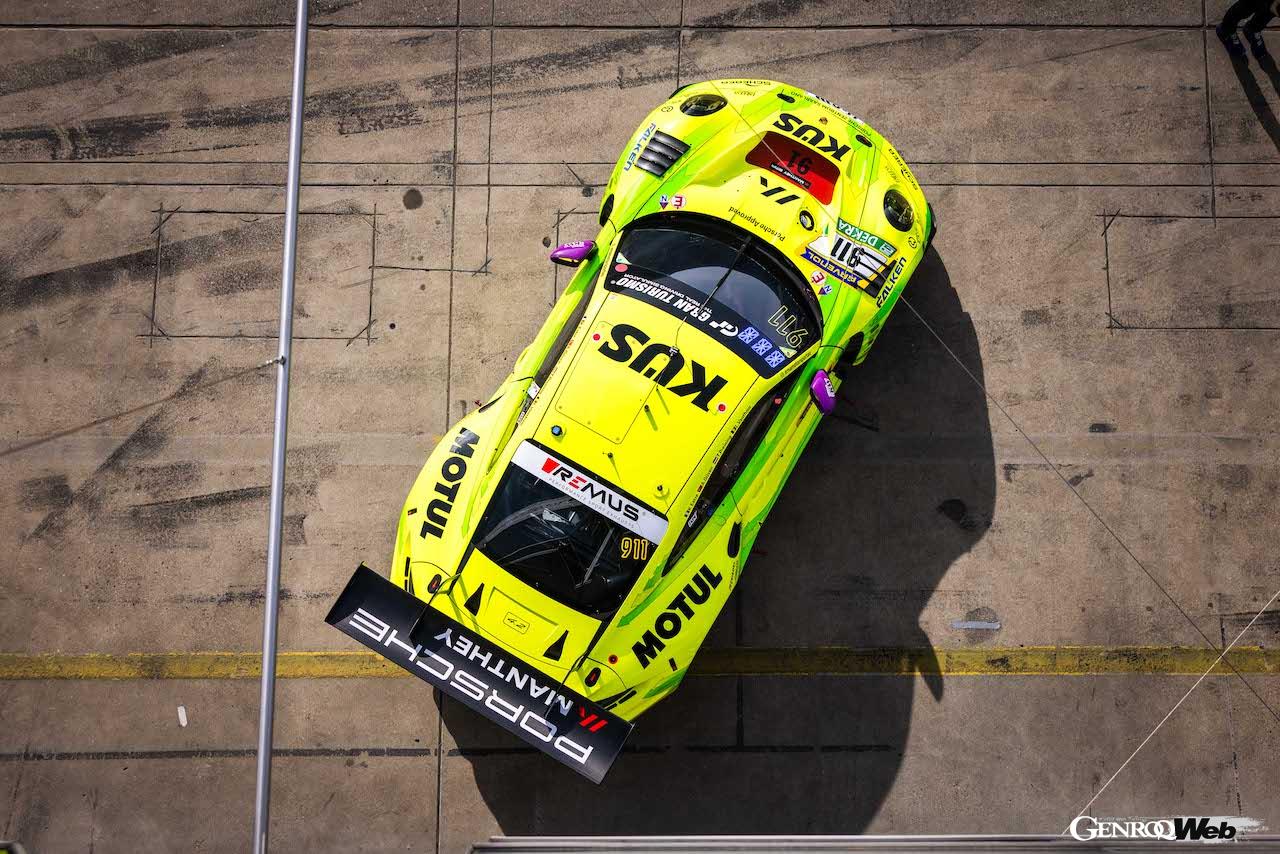 ニュルブルクリンク24時間で、総合優勝を狙う「ポルシェ 911 GT3 R」。