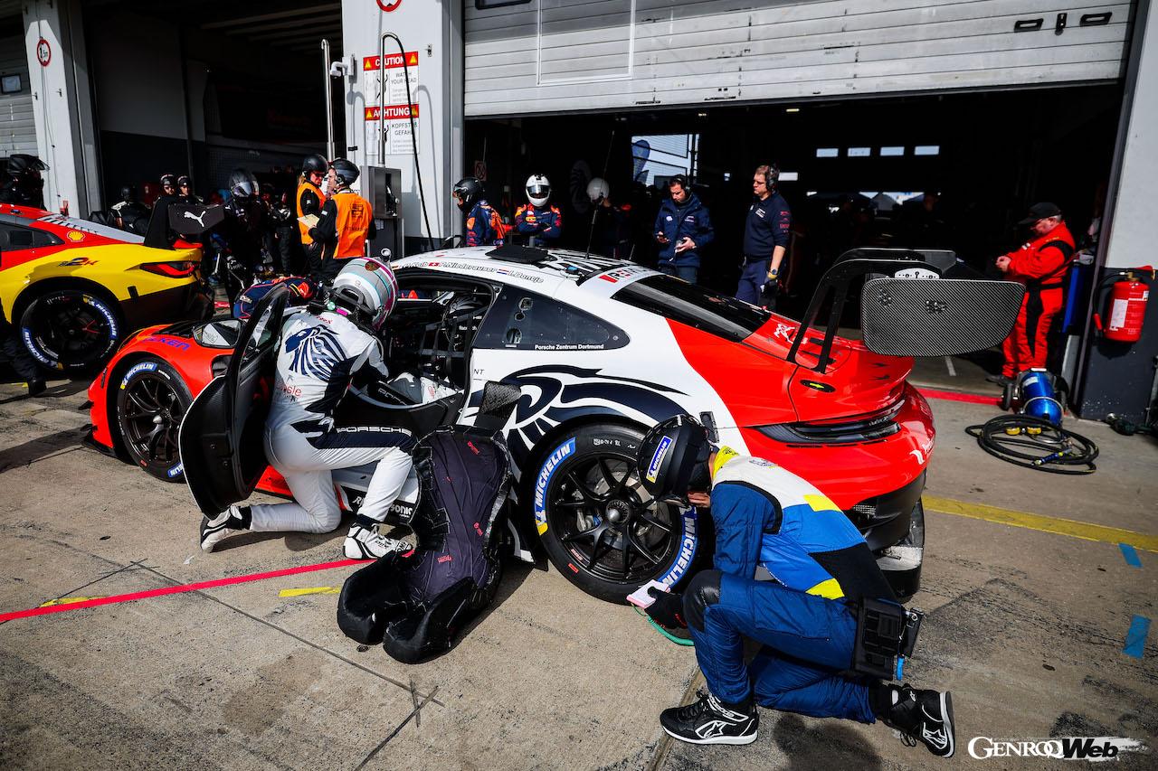 ニュルブルクリンク24時間で、総合優勝を狙う「ポルシェ 911 GT3 R」。