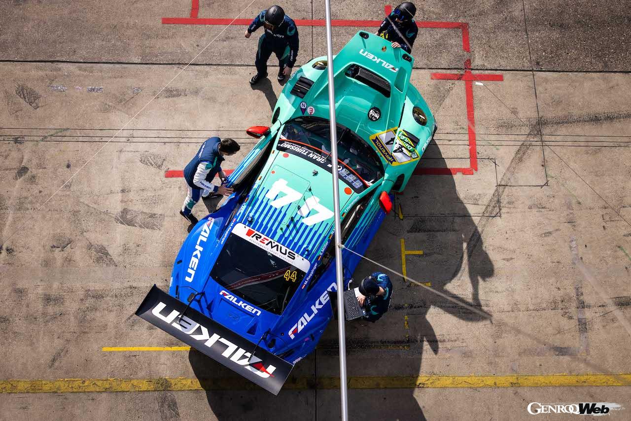 ニュルブルクリンク24時間で、総合優勝を狙う「ポルシェ 911 GT3 R」。