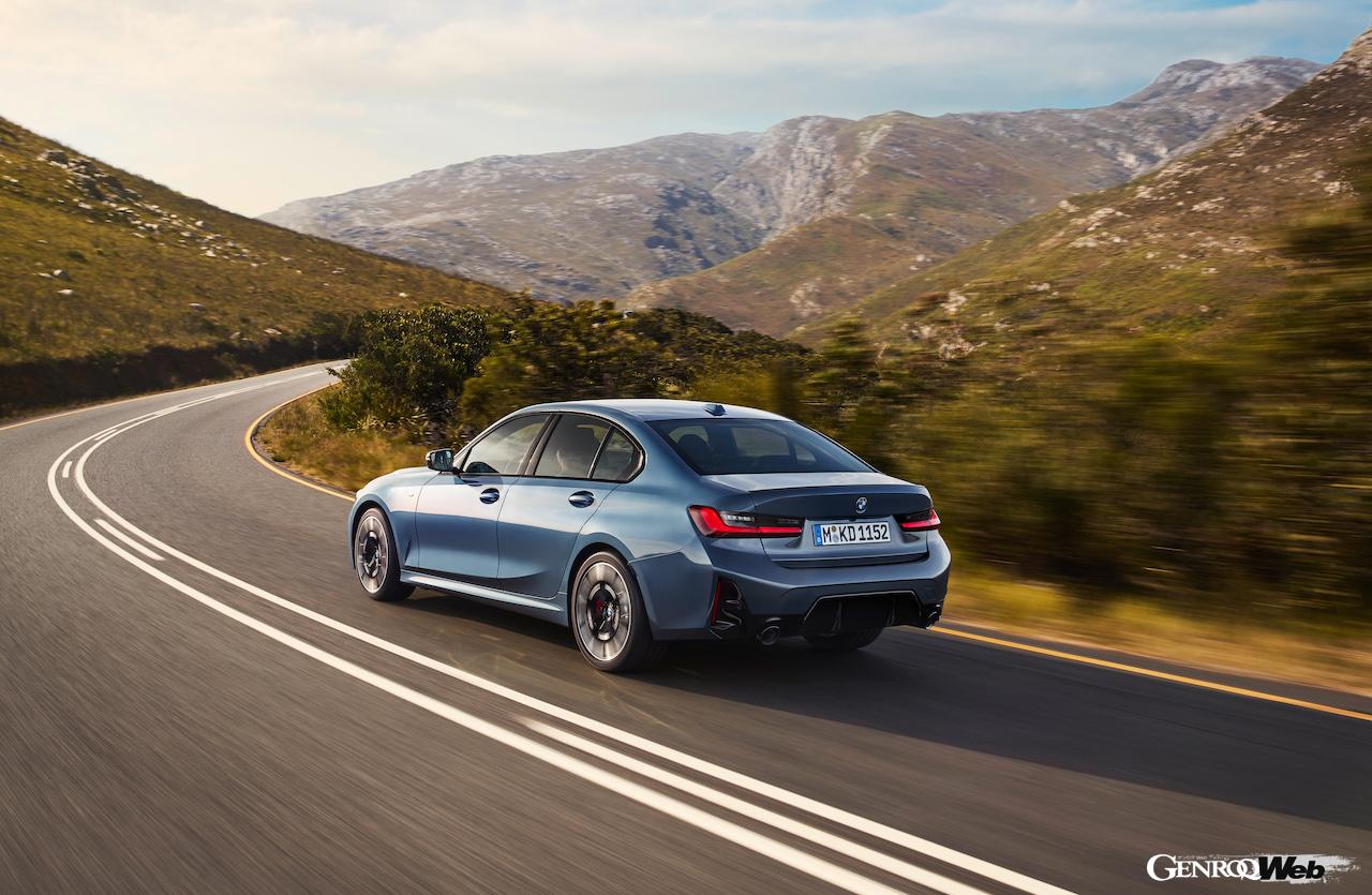 新型「BMW 3シリーズ セダン」の走行シーン。