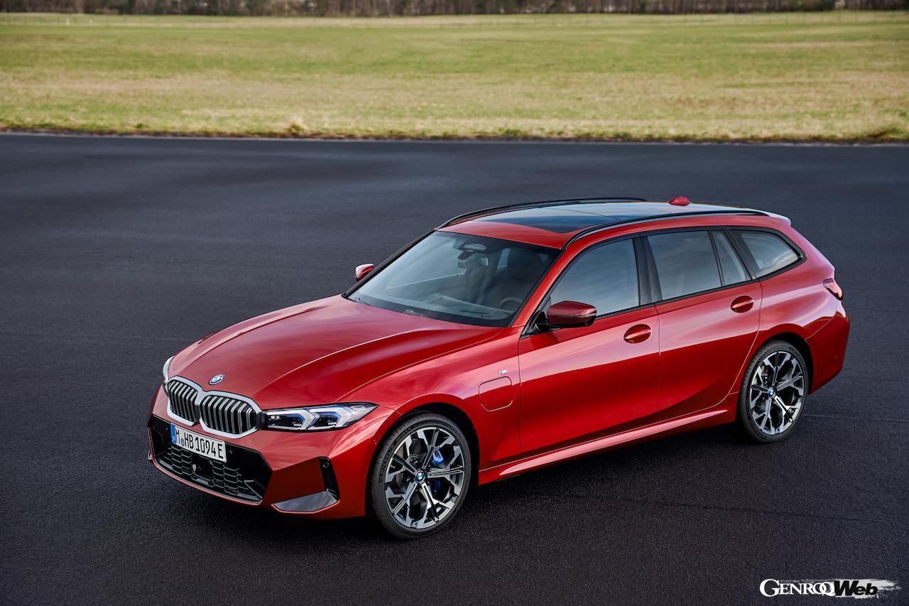 新型「BMW 3シリーズ ツーリング」のエクステリア。