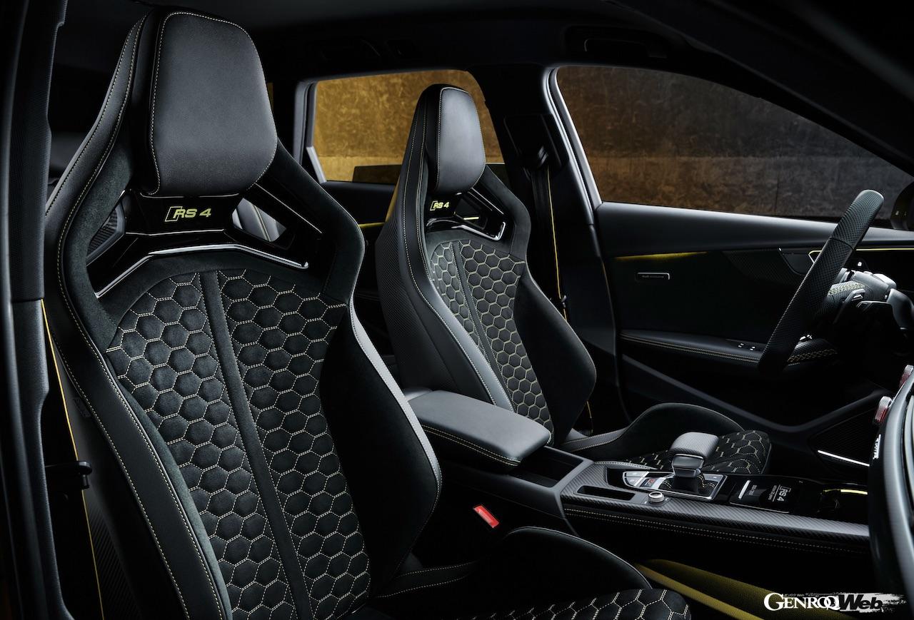 「アウディ RS 4 アバント エディション 25 イヤーズ」のインテリア。