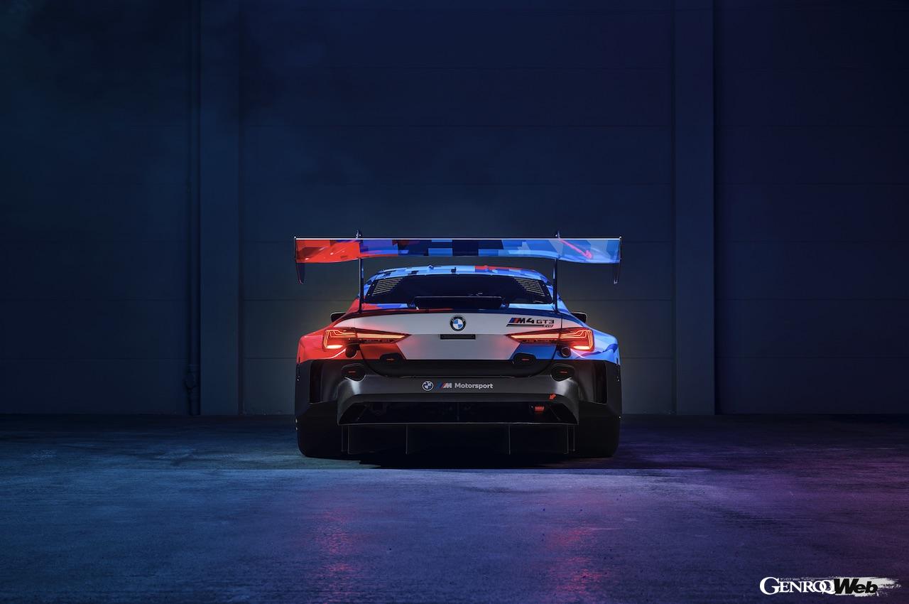 大幅なアップデートを果たした「BMW M4 GT3 エボ」のエクステリア。