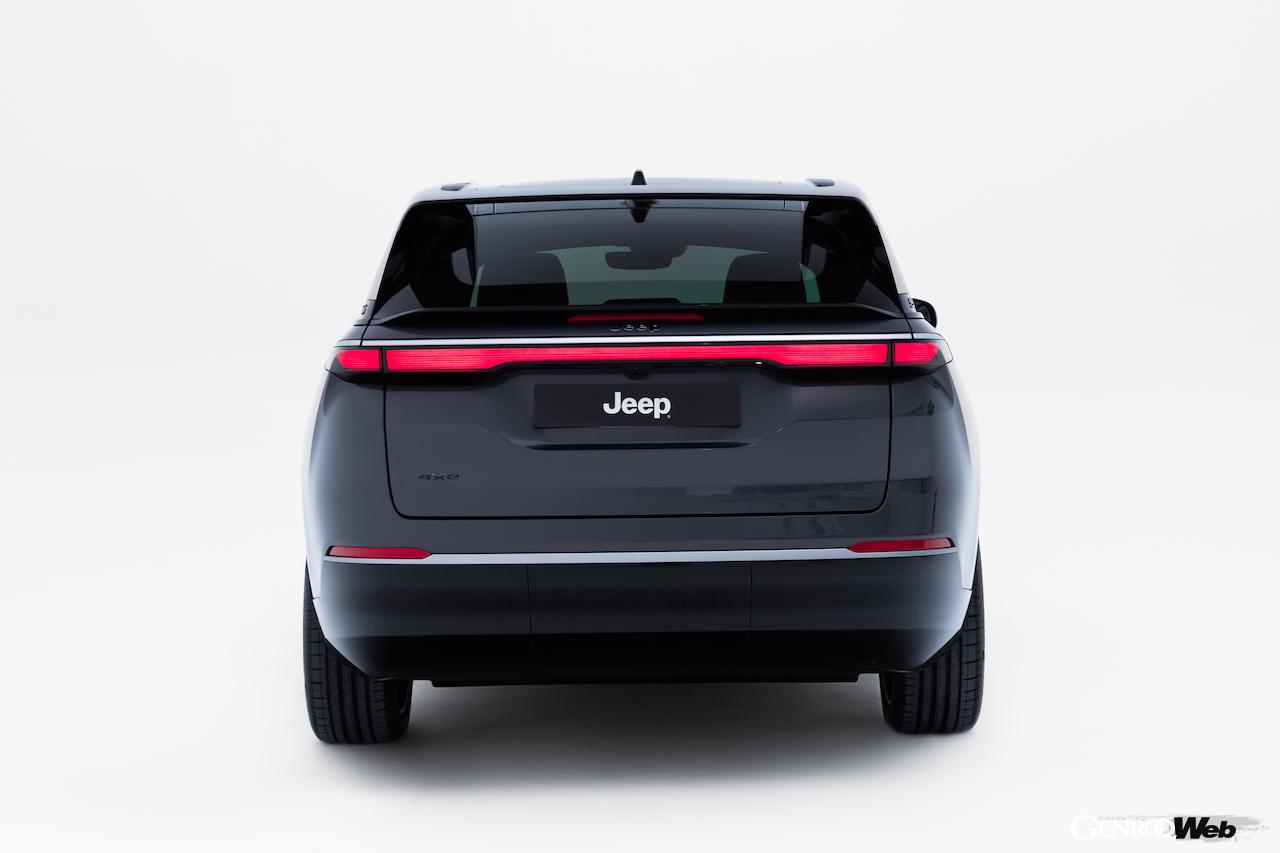 初のグローバル市場向けEVとして開発された「ジープ ワゴニア S」のエクステリア。