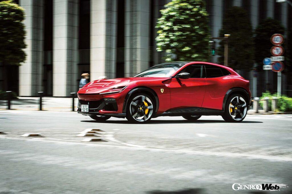 フェラーリのゲームチェンジャーとなる存在、プロサングエ。ブランドとして初めての4ドア4シーターのSUVボディを採用するが、フェラーリ自身はSUVではないと主張する。果たしてその走りは真のフェラーリ足り得ているのか!? 時代を変える挑戦者の実力はいかに。