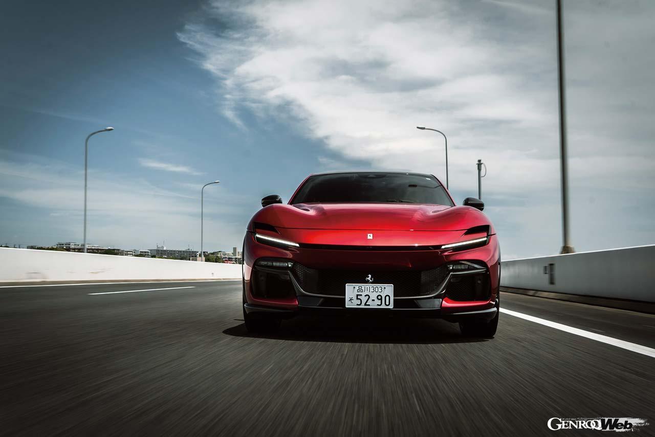 フェラーリのゲームチェンジャーとなる存在、プロサングエ。ブランドとして初めての4ドア4シーターのSUVボディを採用するが、フェラーリ自身はSUVではないと主張する。果たしてその走りは真のフェラーリ足り得ているのか!? 時代を変える挑戦者の実力はいかに。