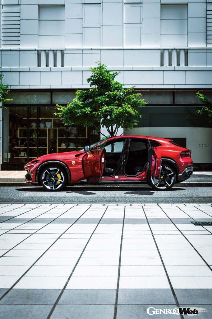 フェラーリのゲームチェンジャーとなる存在、プロサングエ。ブランドとして初めての4ドア4シーターのSUVボディを採用するが、フェラーリ自身はSUVではないと主張する。果たしてその走りは真のフェラーリ足り得ているのか!? 時代を変える挑戦者の実力はいかに。