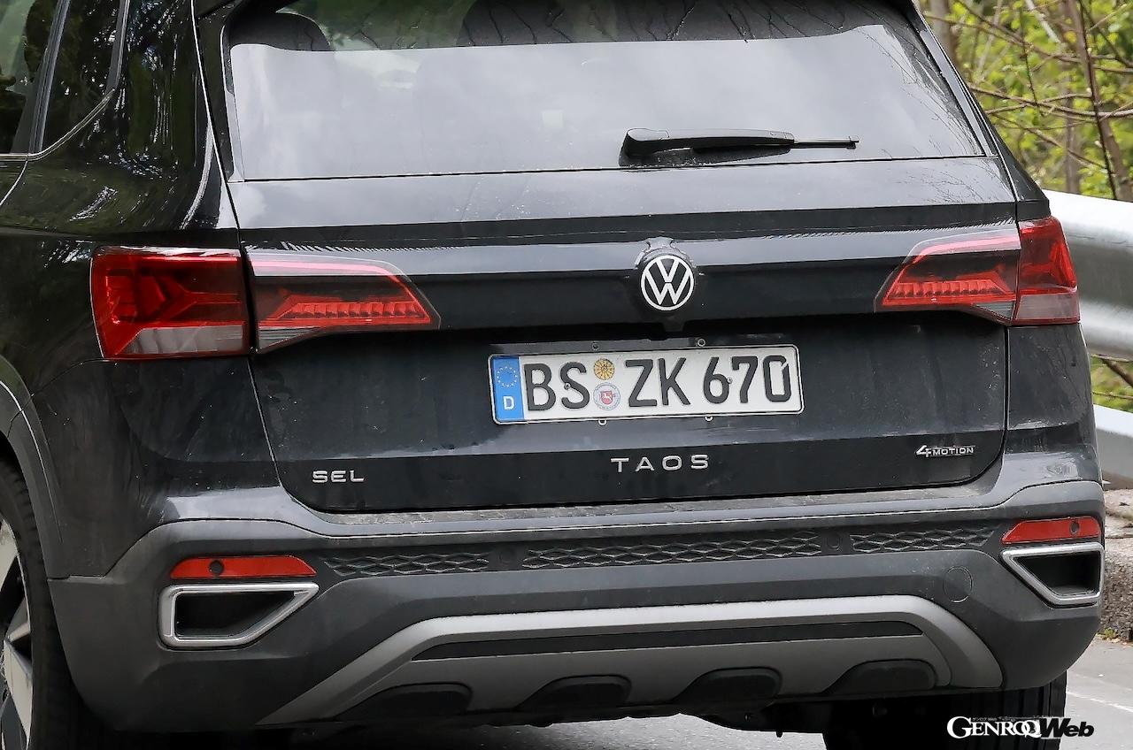 テールライトはデカールで偽装されている。内部のグラフィックに大幅な変更が予想される。