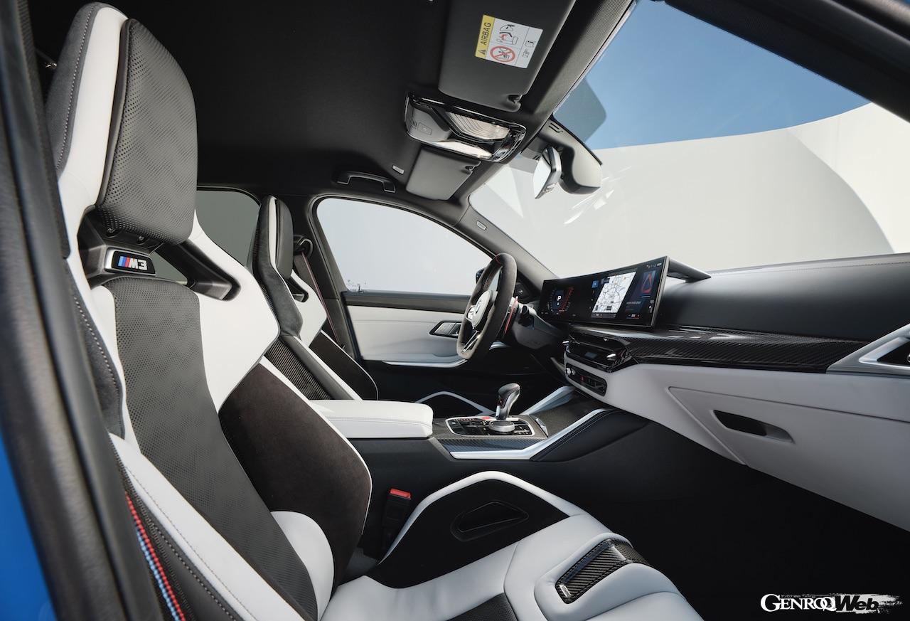 「BMW M3 ツーリング」改良新型のインテリア。