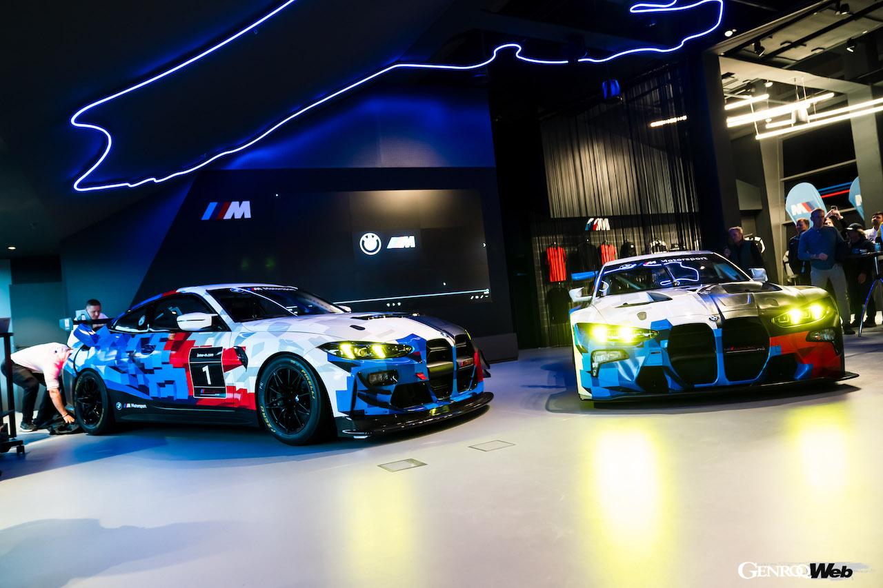 レース前にアンベールされた「BMW M4 GT3 エボ」と「BMW M4 GT4 エボ」。