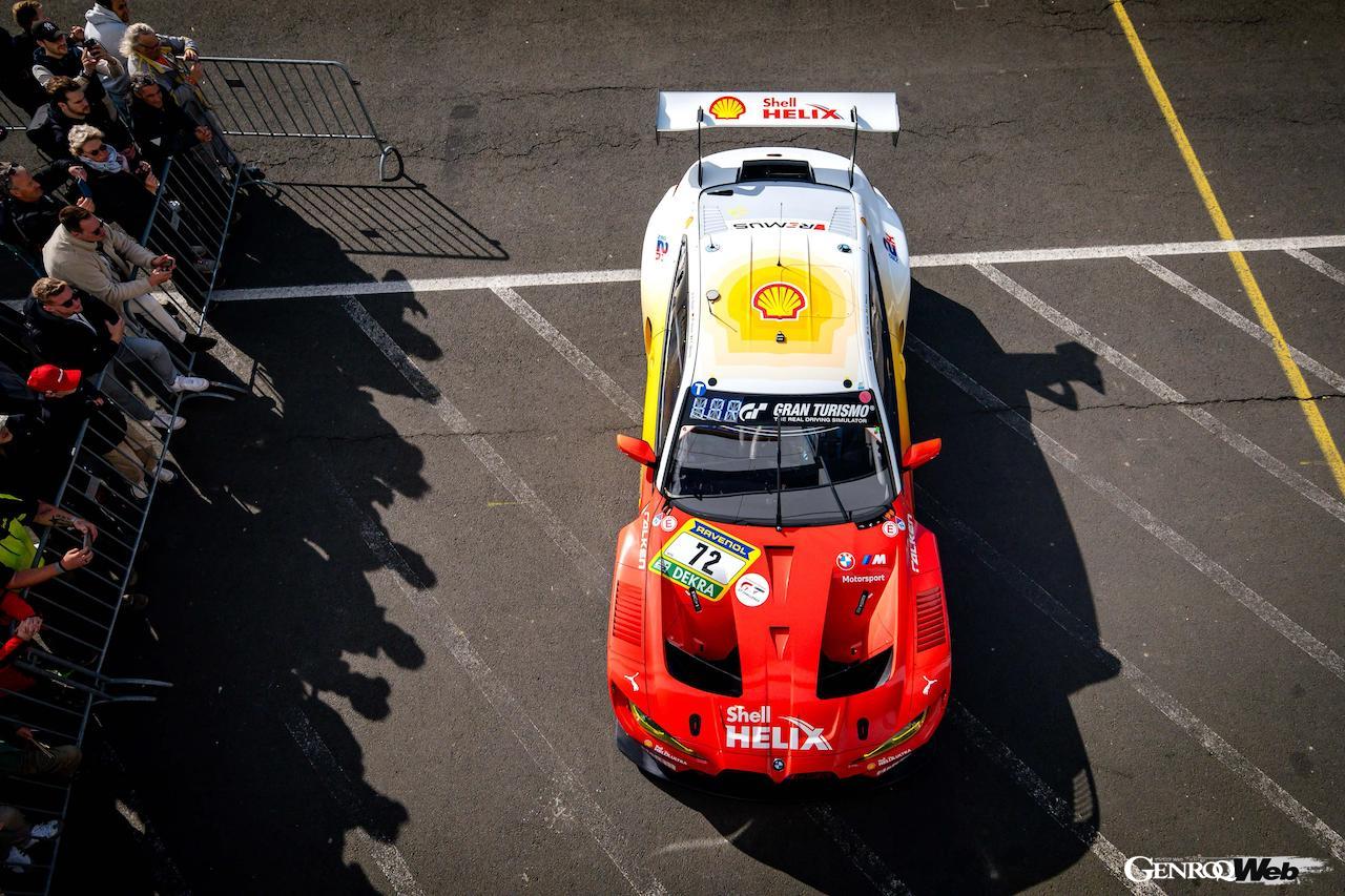 ニュルブルクリンク24時間レースの予選トップセッションで、ポールポジションを獲得した、BMW MチームRMGのBMW M4 GT3 72号車。