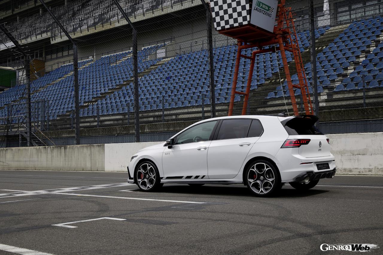 「フォルクスワーゲン ゴルフ GTI クラブスポーツ」のエクステリア。