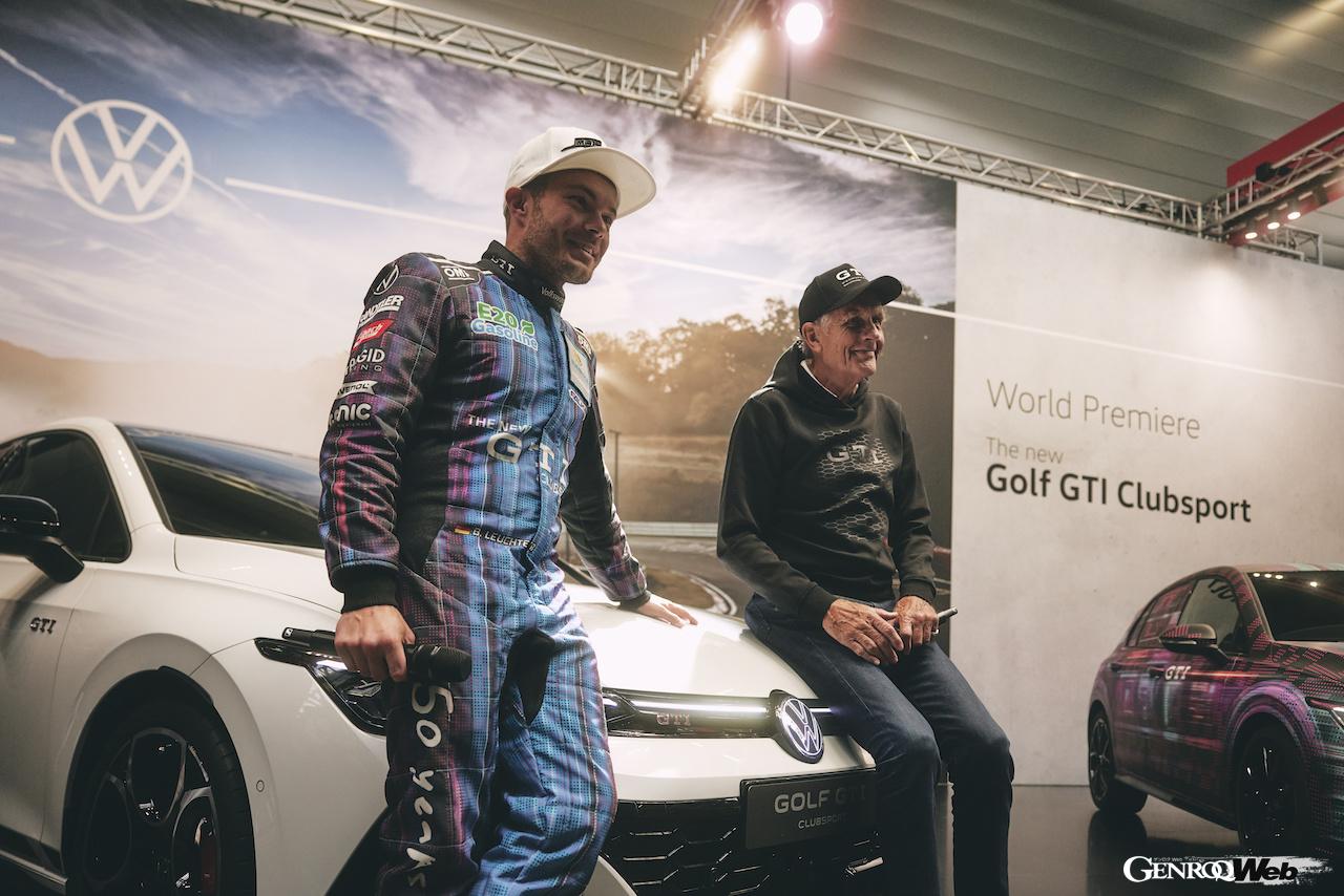ニュルブルクリンクのリング・ブルバードで行われた「ゴルフ GTI クラブスポーツ」のお披露目イベントでは、今回のレースに参戦するベニー・ロイヒターとハンス＝ヨアヒム・スタックによってアンベールが行われた。