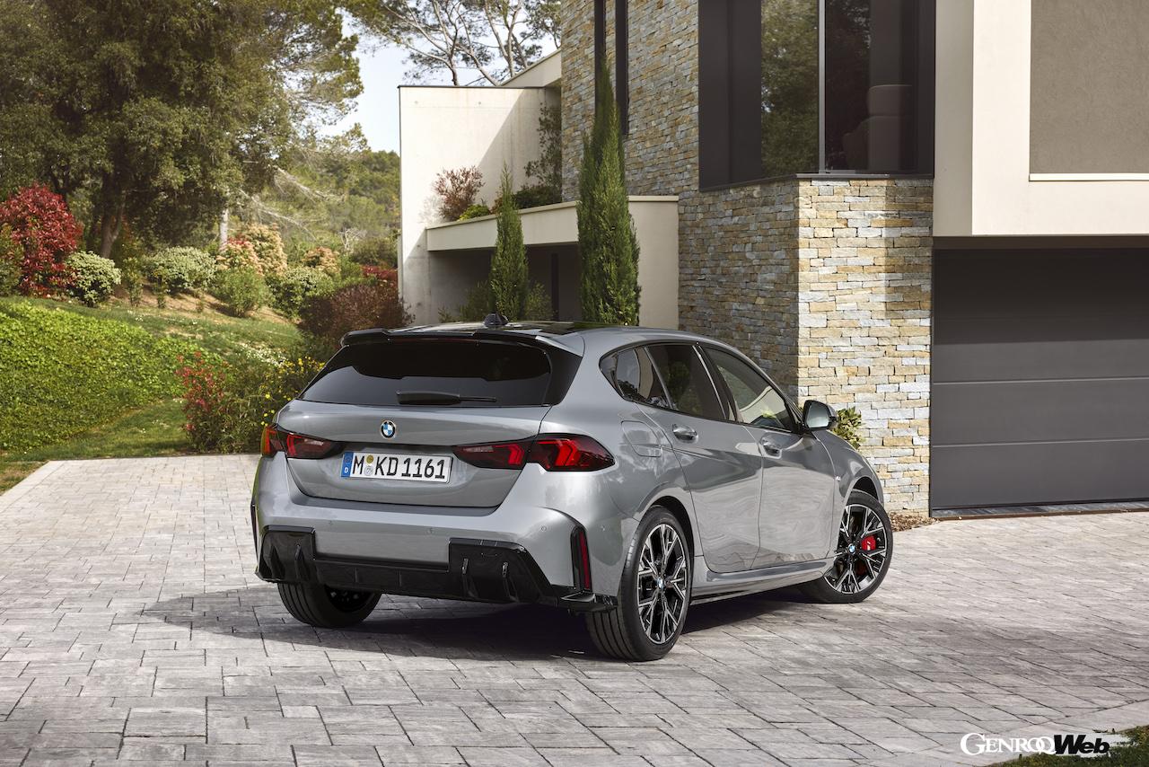 2024年10月から欧州で販売スタートする、新型「BMW 1シリーズ」のエクステリア。