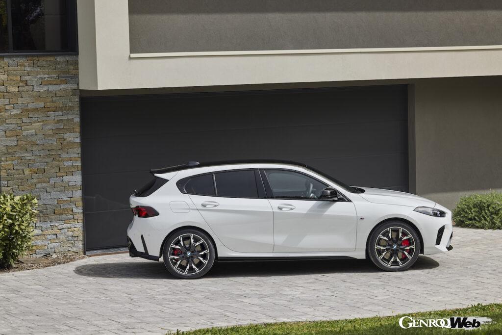 2024年10月から欧州で販売スタートする、新型「BMW 1シリーズ」のエクステリア。