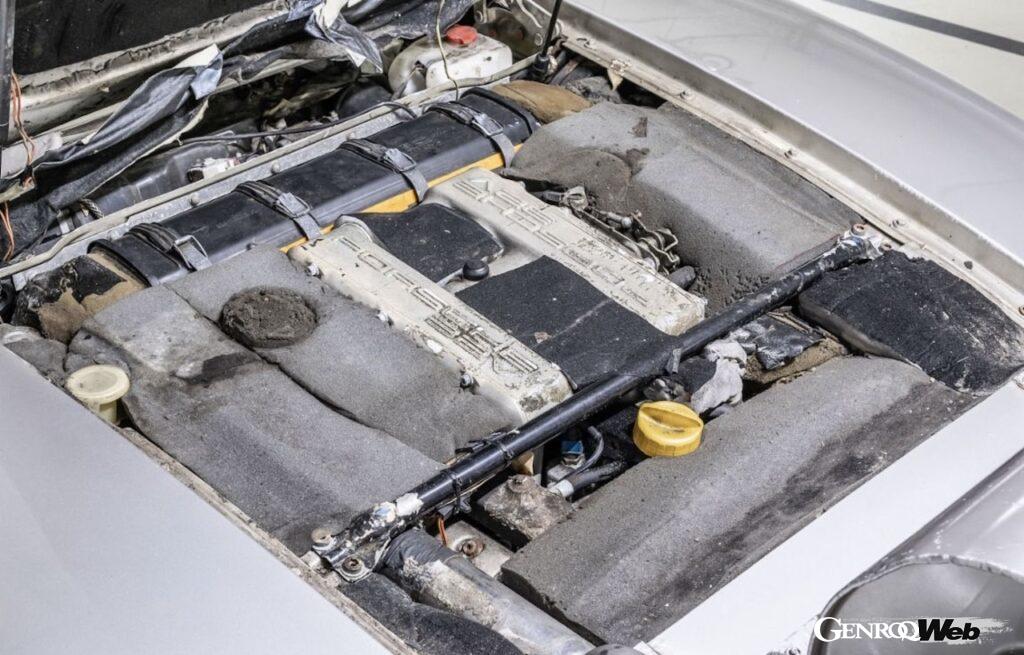 騒音テスト用に製造されたこの928の心臓部には、928 GTS用に開発された5.4リッターV型8気筒自然吸気エンジンの初期仕様が搭載されている。