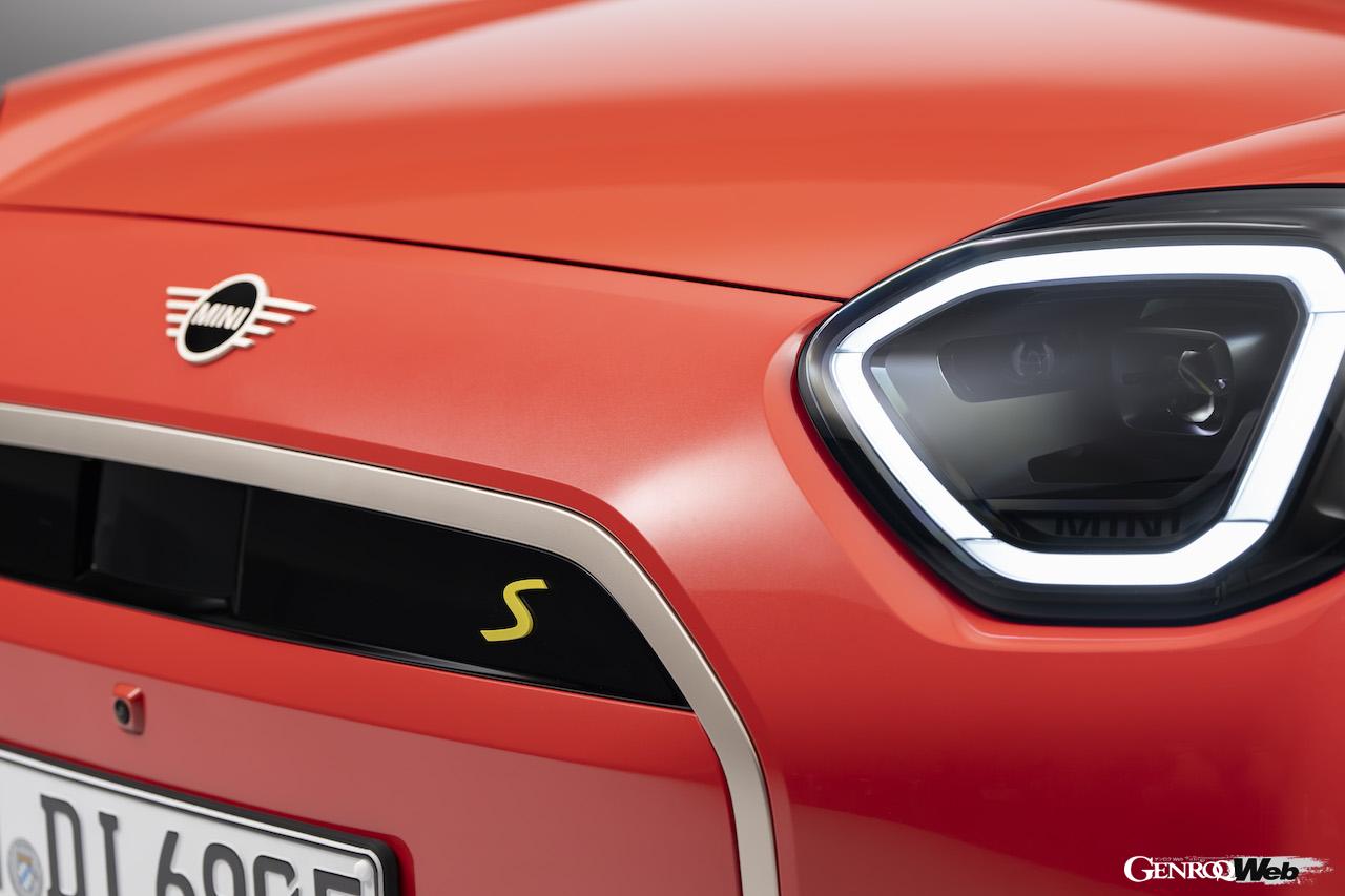 新世代MINI第3弾モデル「MINI エースマン」のエクステリア。