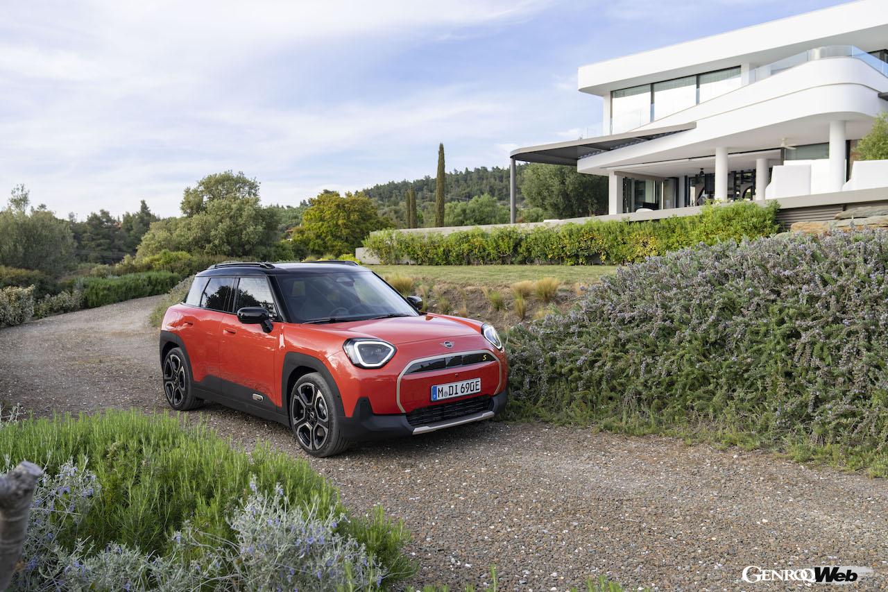 新世代MINI第3弾モデル「MINI エースマン」のエクステリア。