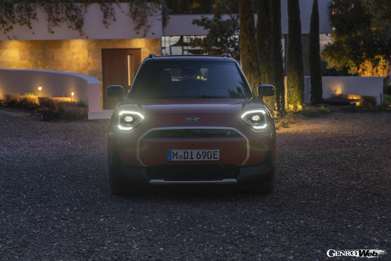 新世代MINI第3弾モデル「MINI エースマン」のエクステリア。