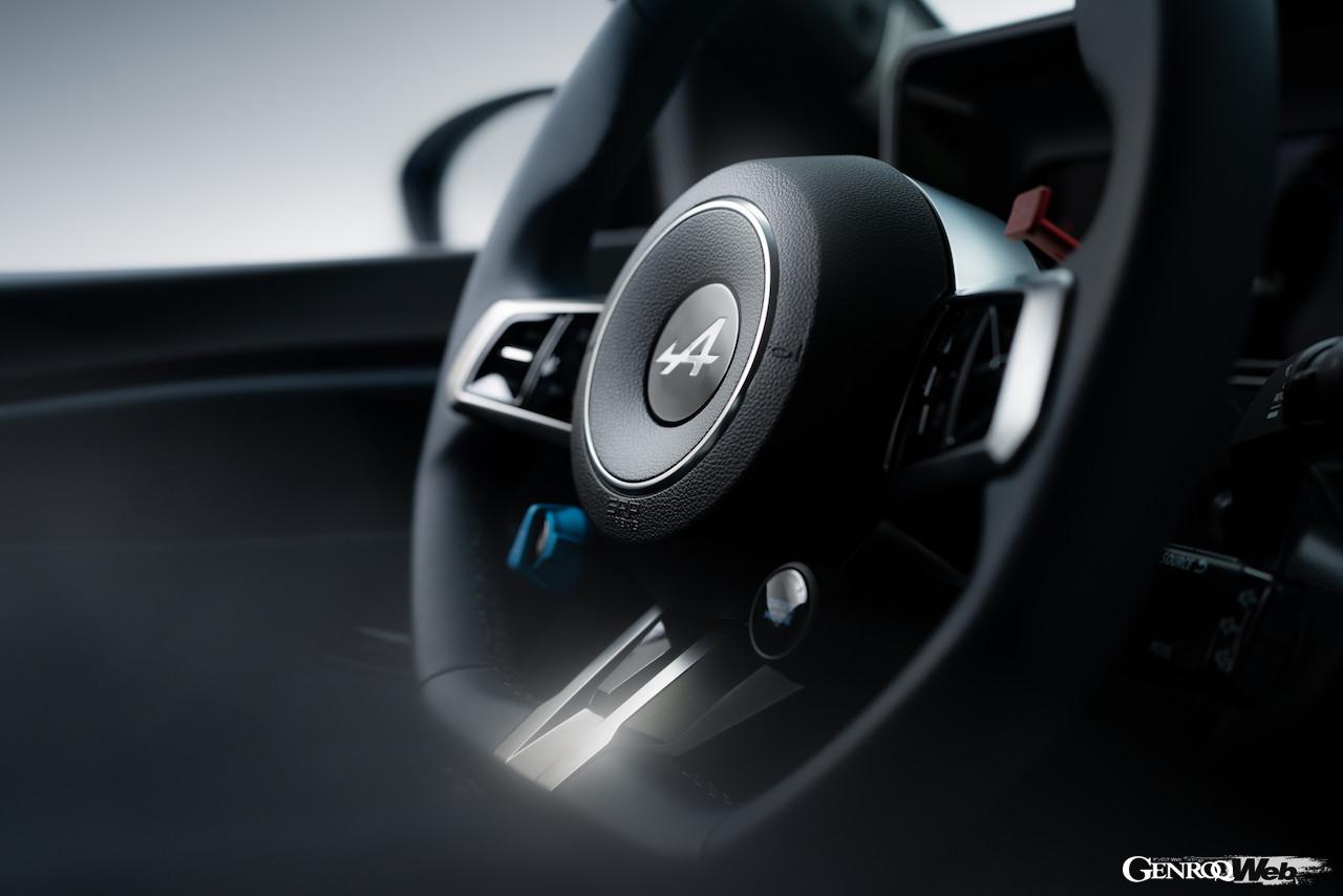 アルピーヌ初のフル電動コンパクト「A290」のインテリア。