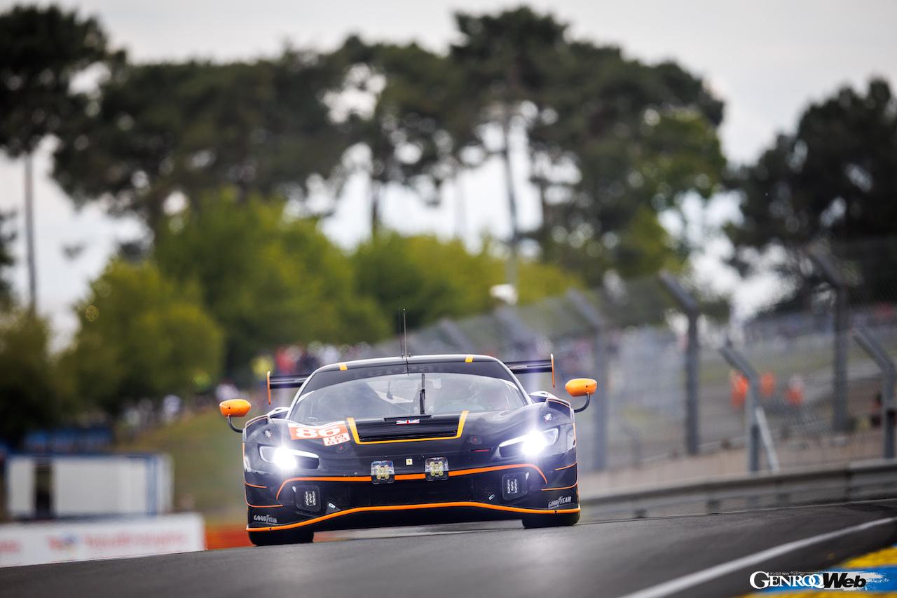 ル・マン24時間レースの予選に挑んだ、フェラーリ 296 LMGT3 。