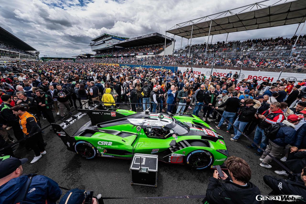 多くのファンから注目を受ける、ランボルギーニ SC63 63号車。