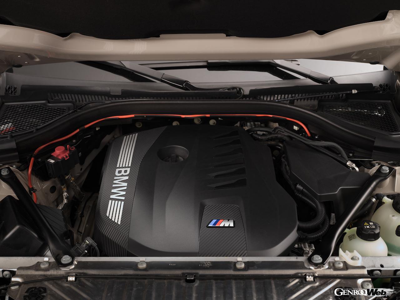 4代目に進化した新型「BMW X3 M50 xDrive」のパワーユニット。