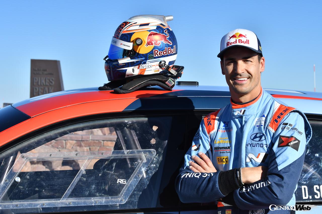 「アイオニック 5 N TA スペック」198号車をドライブし、新記録を樹立したダニ・ソルド。