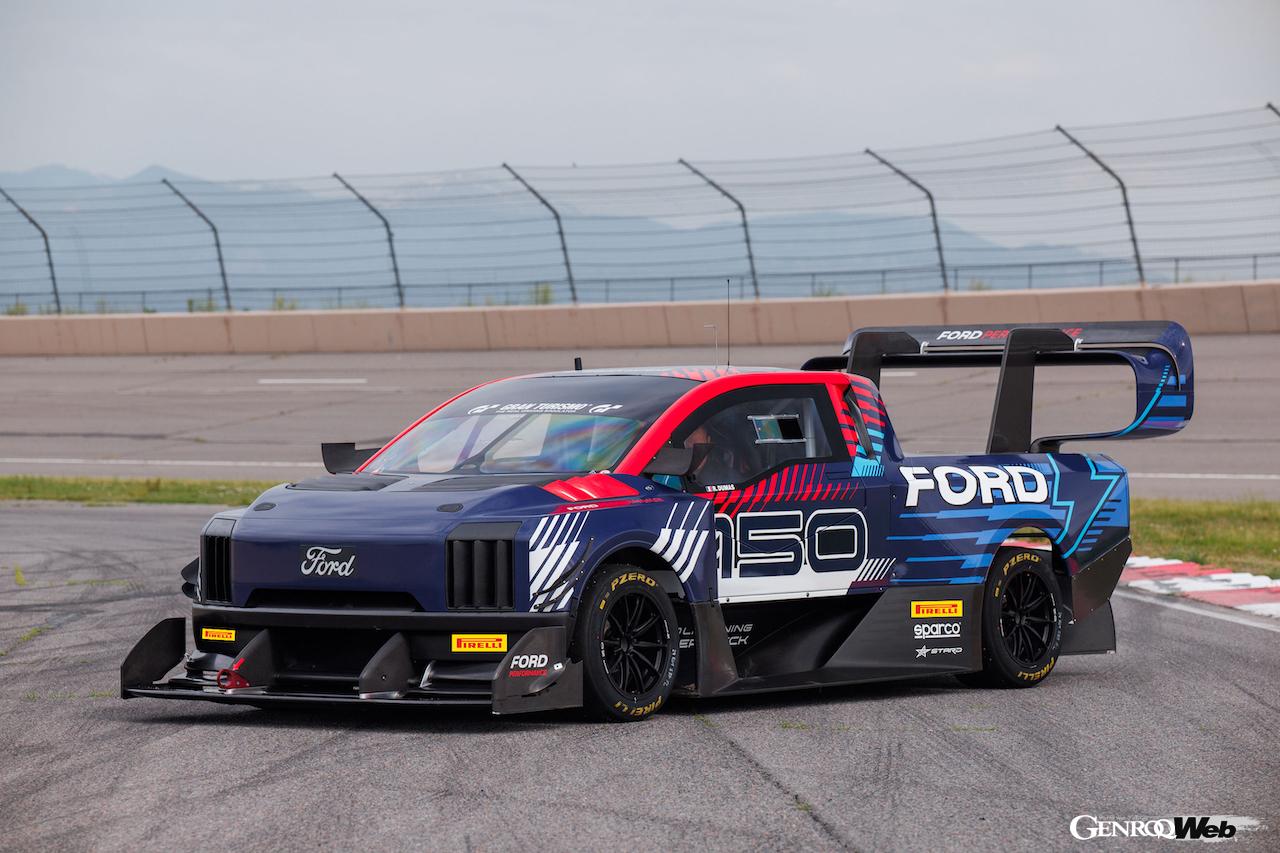 2024年のパイクスピークを制した「フォード F-150 ライトニング スーパートラック EV」。
