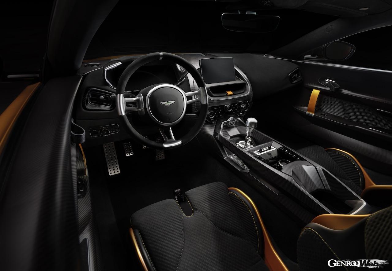 38台のみが限定生産される「アストンマーティン ヴァリアント」のコクピット。