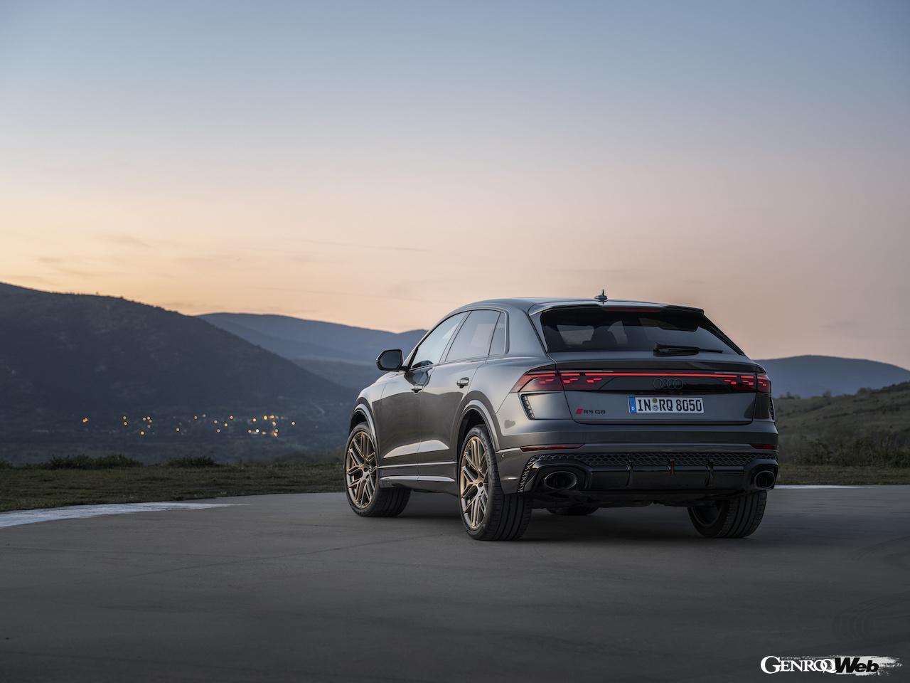 「アウディ RS Q8」改良新型のエクステリア。