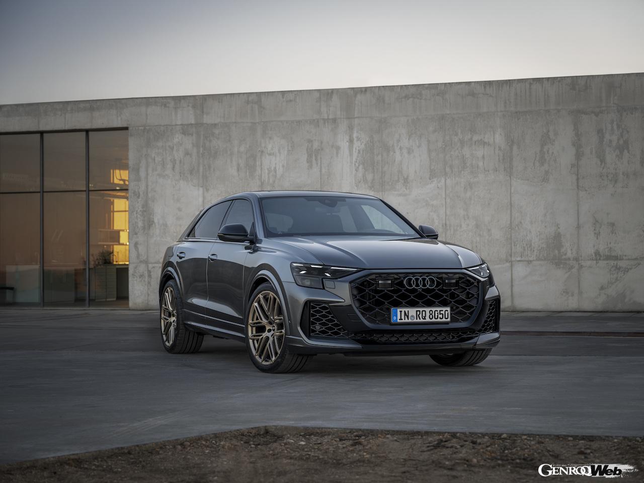 「アウディ RS Q8」改良新型のエクステリア。