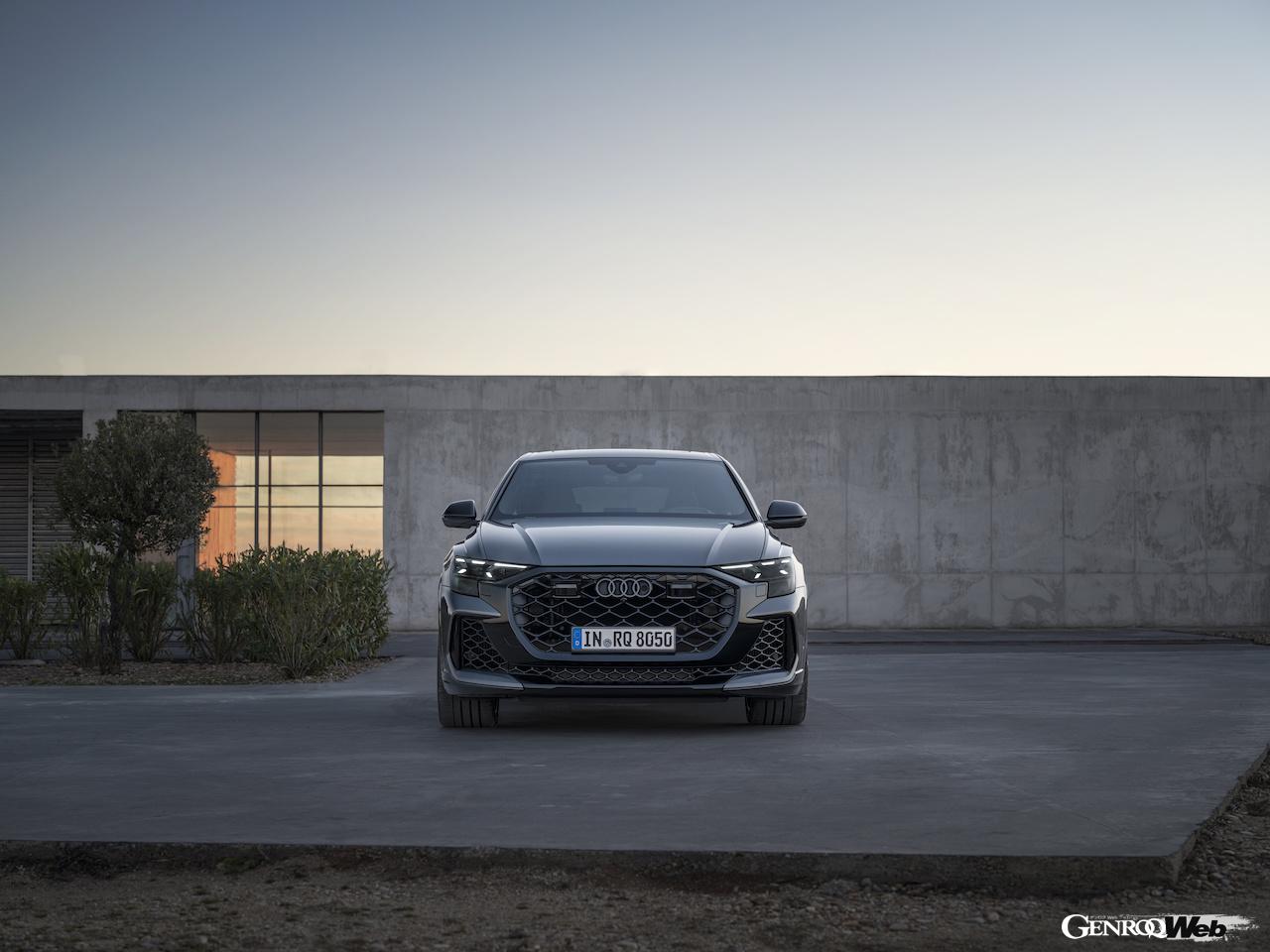 「アウディ RS Q8」改良新型のエクステリア。