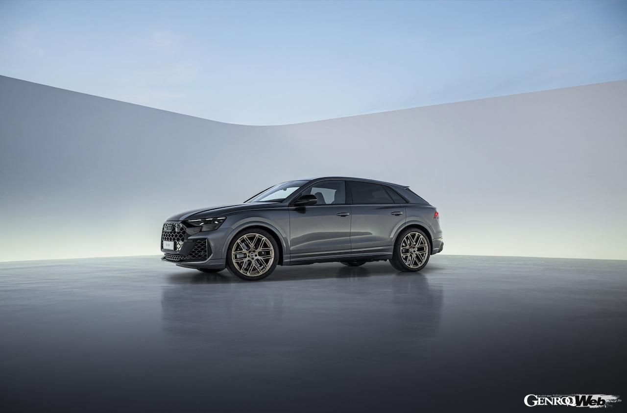 「アウディ RS Q8」改良新型のエクステリア。