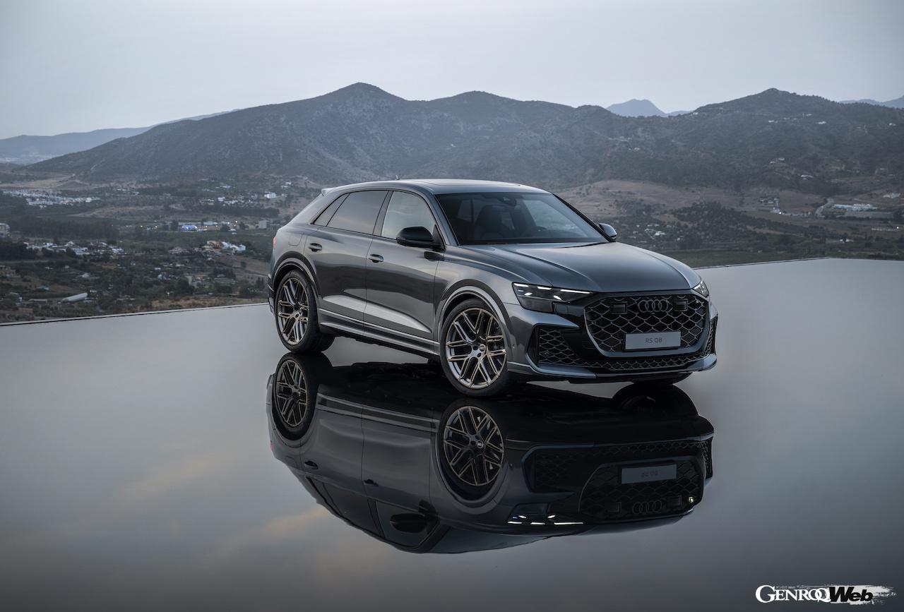 「アウディ RS Q8」改良新型のエクステリア。