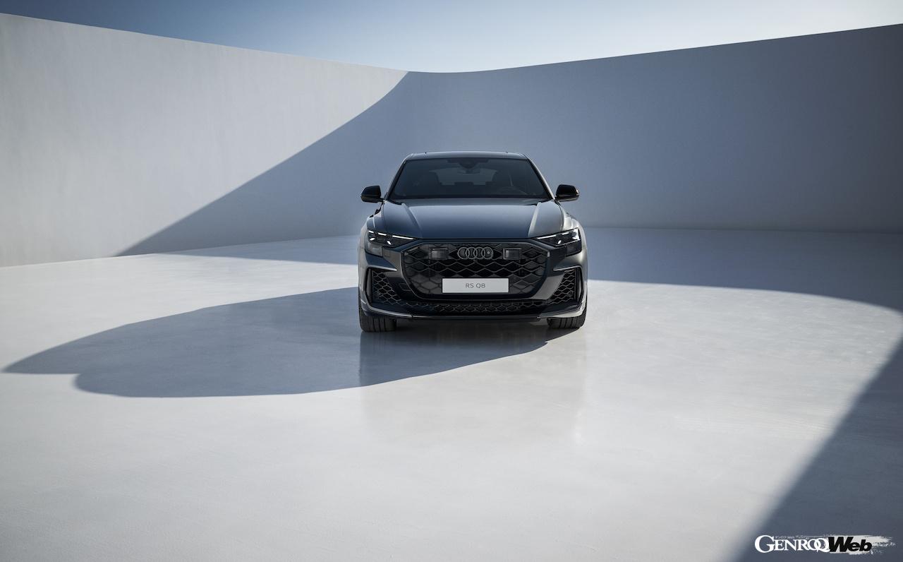 「アウディ RS Q8」改良新型のエクステリア。