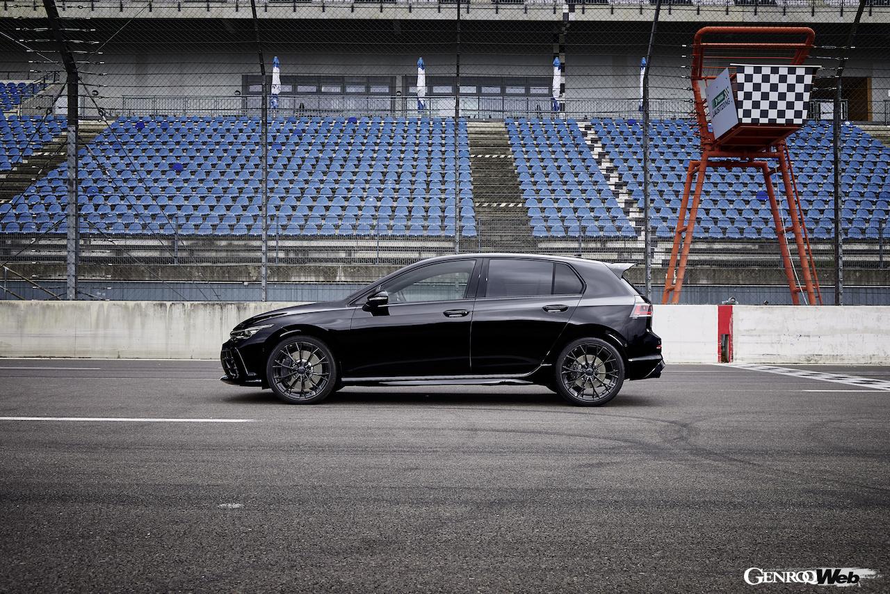 「フォルクスワーゲン ゴルフR ブラックエディション」改良新型のエクステリア。