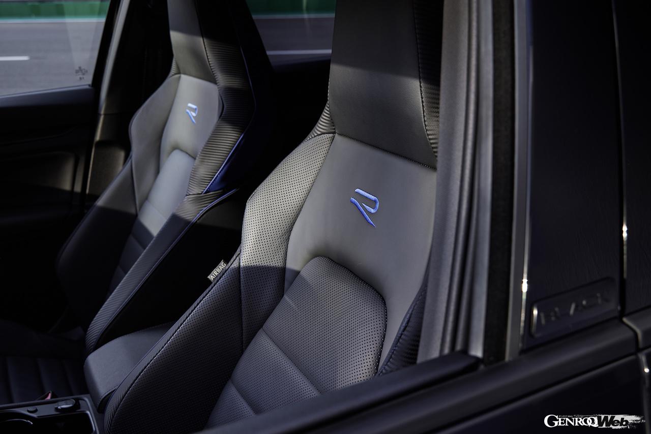 「フォルクスワーゲン ゴルフR ブラックエディション」改良新型のインテリア。