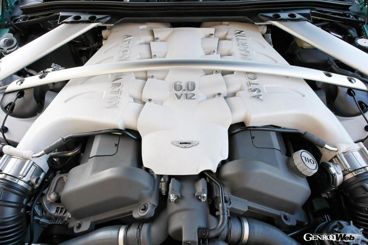 V12エンジンは各部にチューニングが施され最高出力が456PSから517PSにアップした。