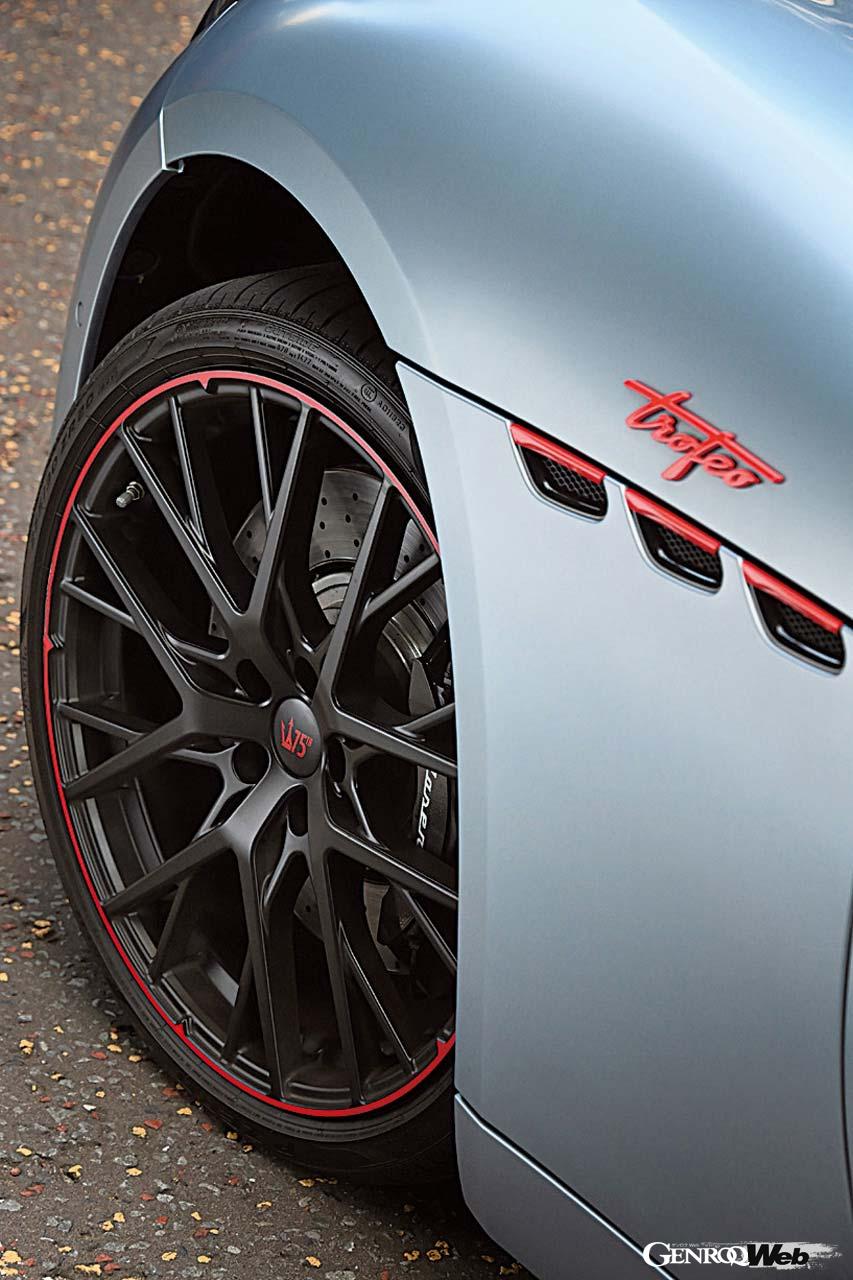 自社製の3.0リッターV6ツインターボ、ネットゥーノエンジンを搭載。アウトプットは550PS/650Nmを実現している。装着タイヤは高いグリップ性能を持つピレリPゼロだ。