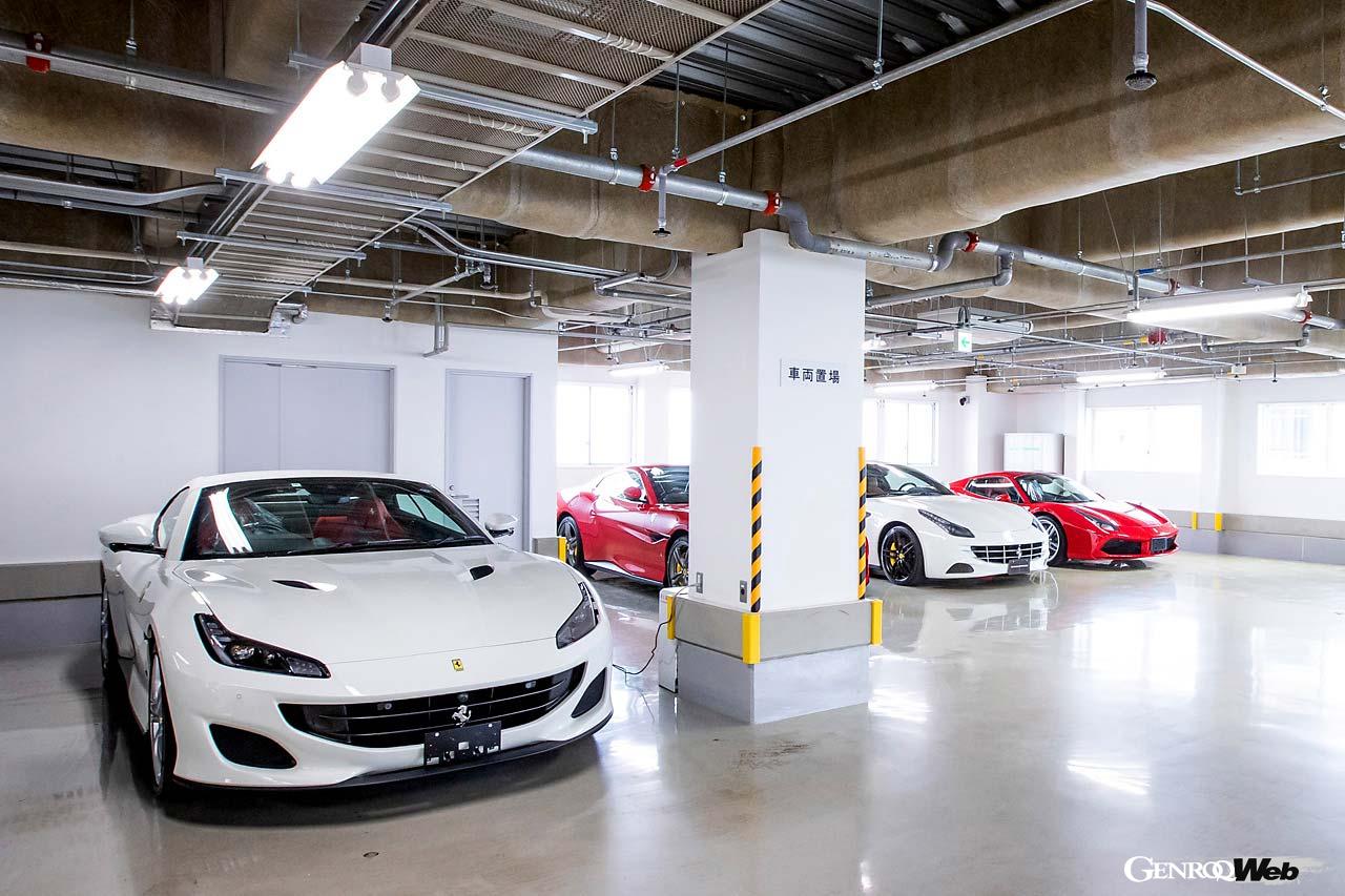 3階は新車／認定中古車のストックスペース。アプルーブドカーにも力を入れてゆくとのことなので、希望のモデルや仕様があればリクエストしておくのがオーナーへの近道だ。