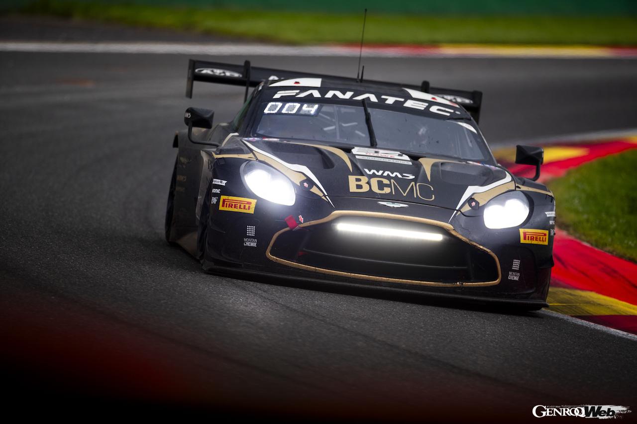 スパ24時間レースを走行する「アストンマーティン ヴァンテージ GT3」34号車。