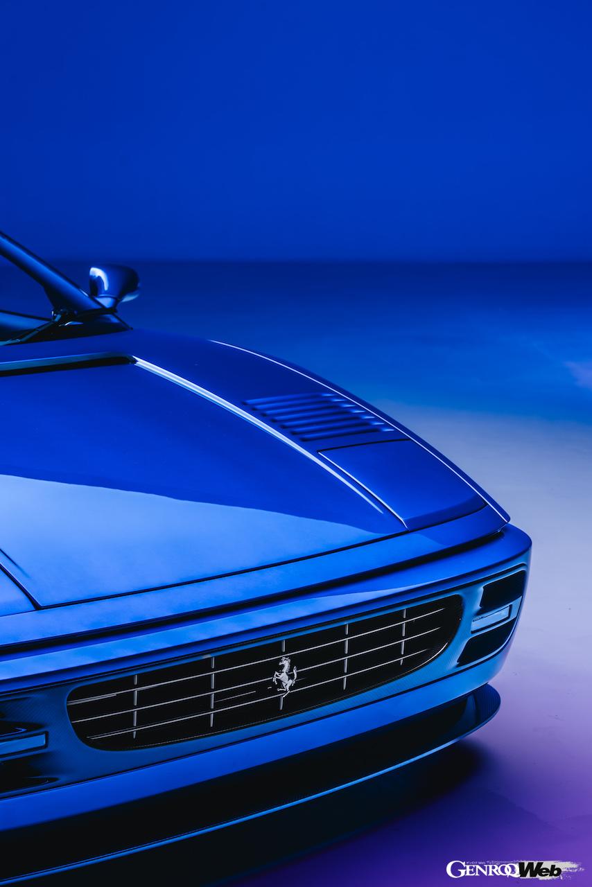 英国のエヴォルート・アウトモビリが手がけたレストモッド「355 by エヴォルート」のエクステリア。