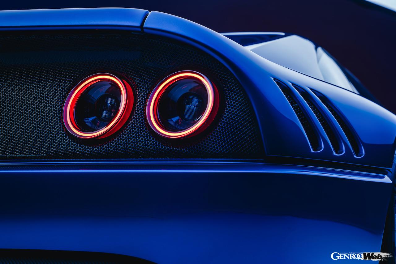 英国のエヴォルート・アウトモビリが手がけたレストモッド「355 by エヴォルート」のエクステリア。