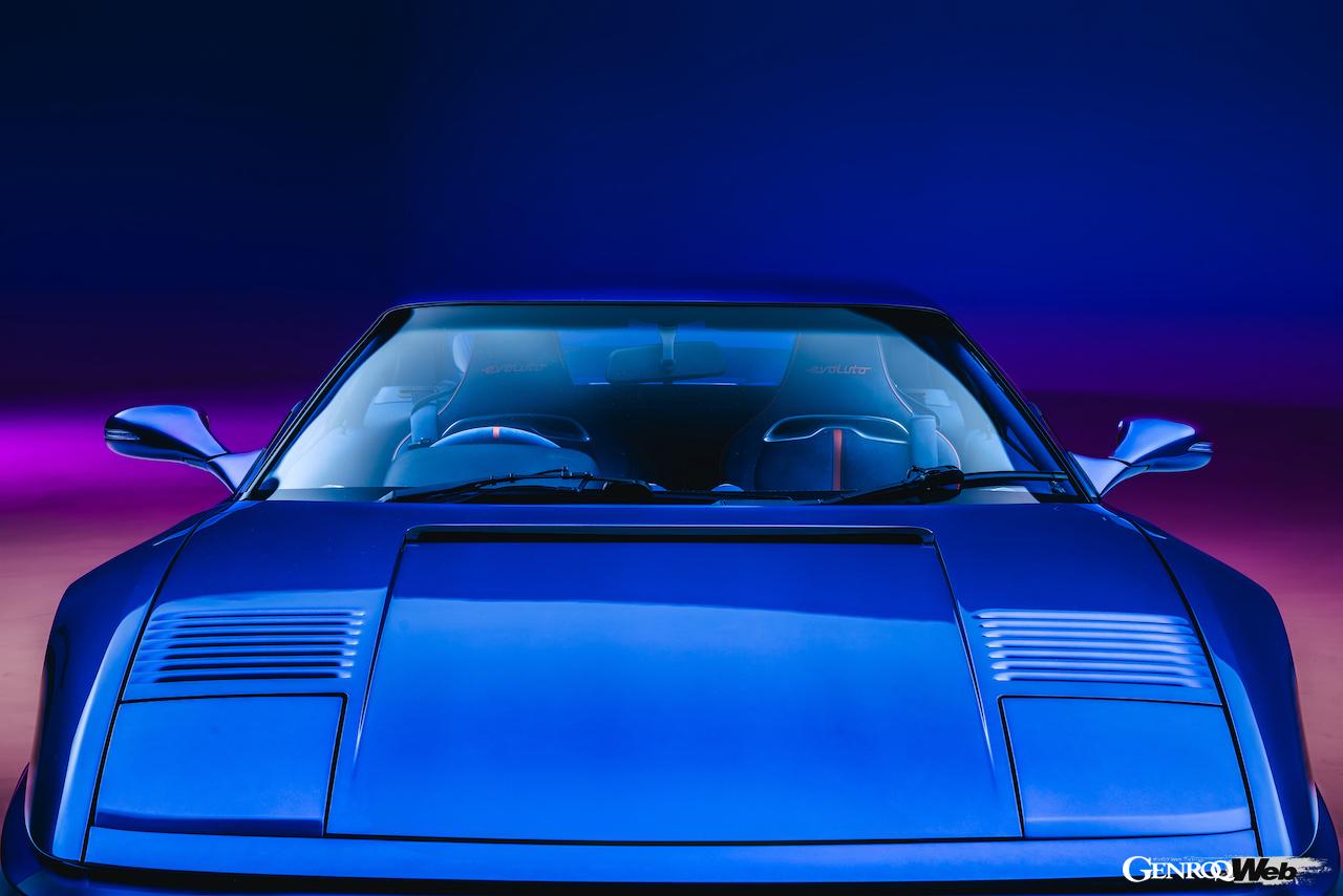 英国のエヴォルート・アウトモビリが手がけたレストモッド「355 by エヴォルート」のエクステリア。